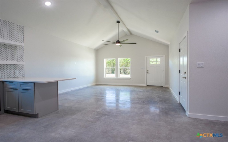 307 Cedarhill Drive, Granite Shoals, TX 78654, 3 Habitaciones Habitaciones , ,2 BañosBaños,Residential,En Venta,307 Cedarhill Drive,569093