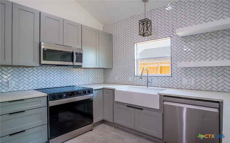 307 Cedarhill Drive, Granite Shoals, TX 78654, 3 Habitaciones Habitaciones , ,2 BañosBaños,Residential,En Venta,307 Cedarhill Drive,569093