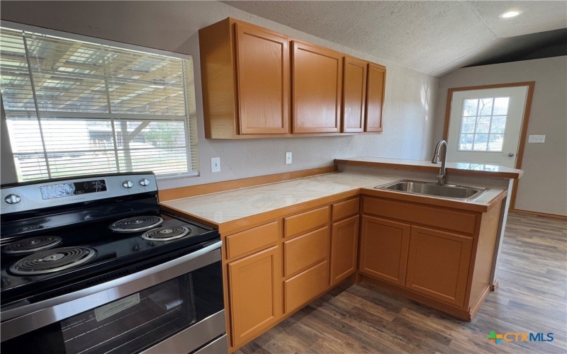 400 E Mignonette Street, Kosse, TX 76653, 1 Bedroom Bedrooms, ,1 BathroomBathrooms,Residential,For Sale,400 E Mignonette Street,569095
