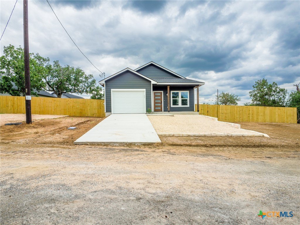 306 Hilldale Drive, Granite Shoals, TX 78654, 3 Habitaciones Habitaciones , ,2 BañosBaños,Residential,En Venta,306 Hilldale Drive,569096