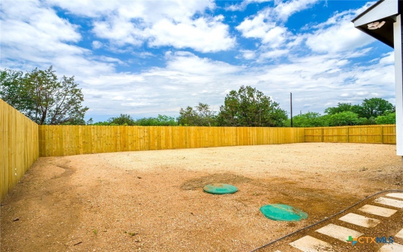 306 Hilldale Drive, Granite Shoals, TX 78654, 3 Habitaciones Habitaciones , ,2 BañosBaños,Residential,En Venta,306 Hilldale Drive,569096