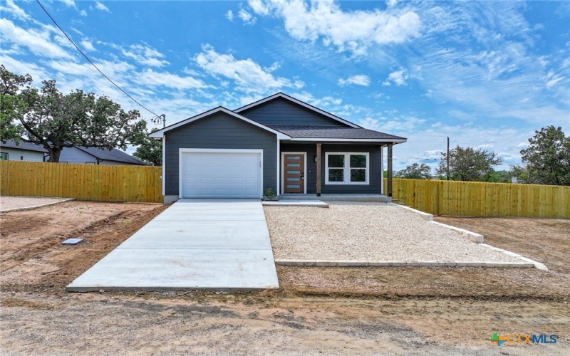 306 Hilldale Drive, Granite Shoals, TX 78654, 3 Habitaciones Habitaciones , ,2 BañosBaños,Residential,En Venta,306 Hilldale Drive,569096