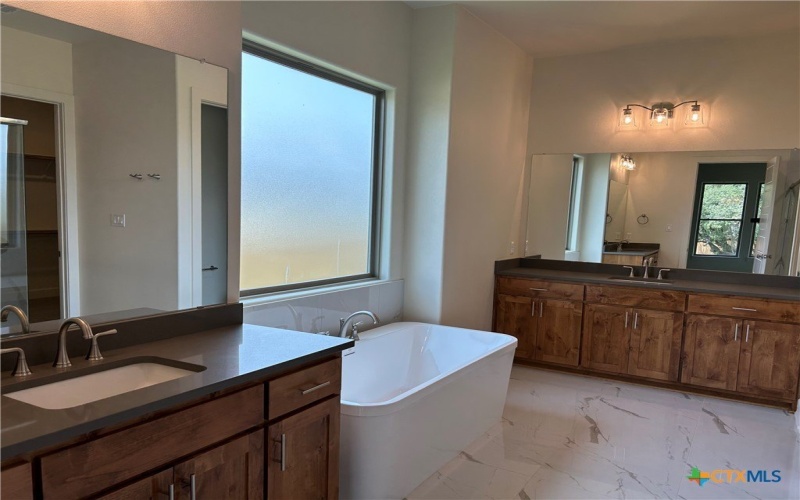 5903 Whippoorwill Road, Temple, TX 76502, 4 Bedrooms Bedrooms, ,3 BathroomsBathrooms,Residential,For Sale,5903 Whippoorwill Road,569260