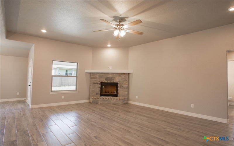 3217 Digby Drive, Belton, TX 76513, 4 Bedrooms Bedrooms, ,2 BathroomsBathrooms,Residential,For Sale,3217 Digby Drive,574318