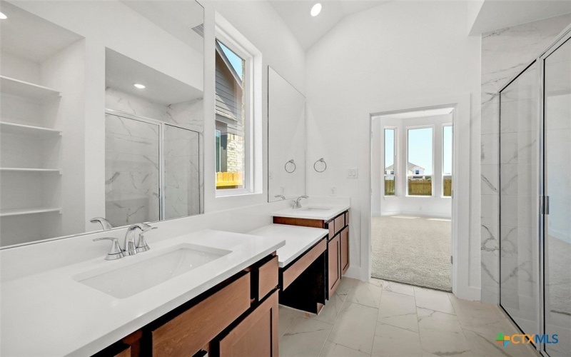 1684 Seekat Drive, New Braunfels, TX 78132, 4 Habitaciones Habitaciones , ,3 BañosBaños,Residential,En Venta,1684 Seekat Drive,0,574322