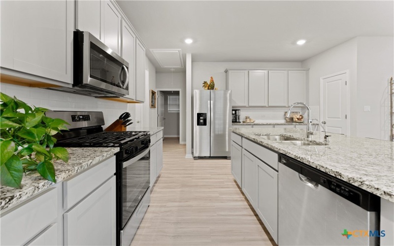 416 View Drive, Georgetown, TX 78628, 3 Bedrooms Bedrooms, ,2 BathroomsBathrooms,Residential,For Sale,416 View Drive,569729