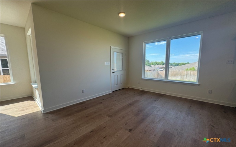 214 University Avenue, Troy, TX 76579, 3 Habitaciones Habitaciones , ,2 BañosBaños,Residential,En Venta,214 University Avenue,0,574396
