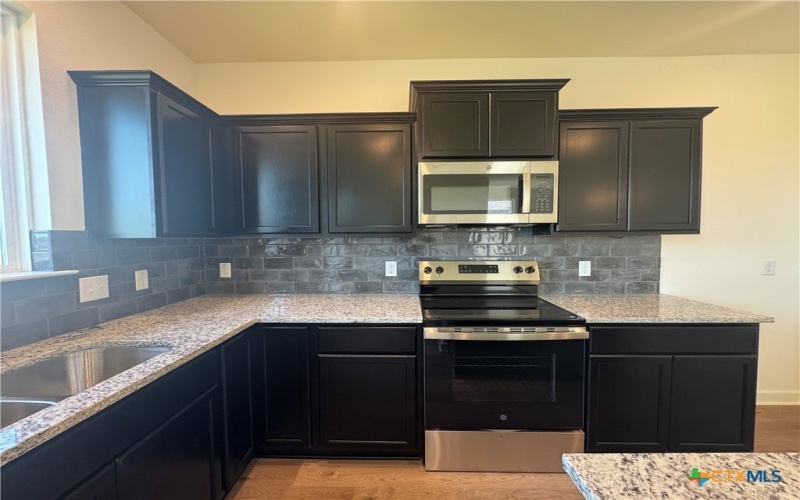214 University Avenue, Troy, TX 76579, 3 Habitaciones Habitaciones , ,2 BañosBaños,Residential,En Venta,214 University Avenue,0,574396