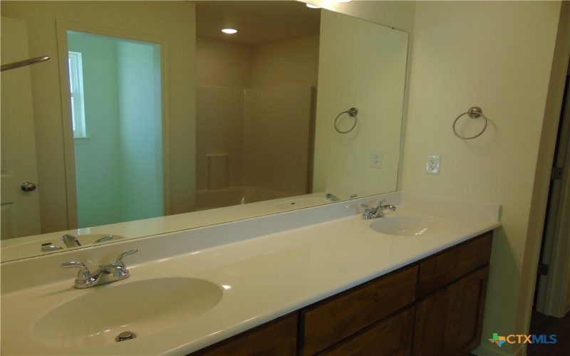 3206 Salt Fork Drive, Killeen, TX 76549, 3 Bedrooms Bedrooms, ,2 BathroomsBathrooms,Residential,For Sale,3206 Salt Fork Drive,570243