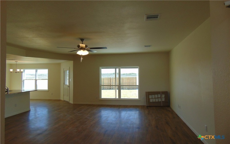 3206 Salt Fork Drive, Killeen, TX 76549, 3 Bedrooms Bedrooms, ,2 BathroomsBathrooms,Residential,For Sale,3206 Salt Fork Drive,570243