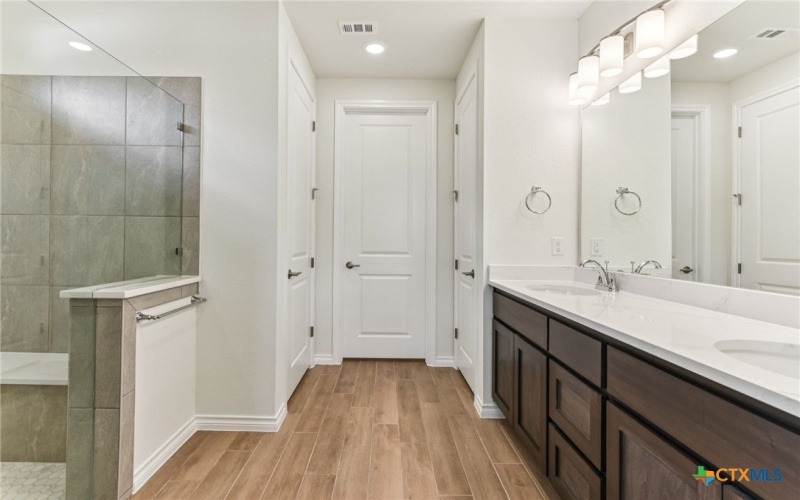 104 Maceo Way #102, San Marcos, TX 78666, 3 Bedrooms Bedrooms, ,2 BathroomsBathrooms,Residential,For Sale,104 Maceo Way,0,570866