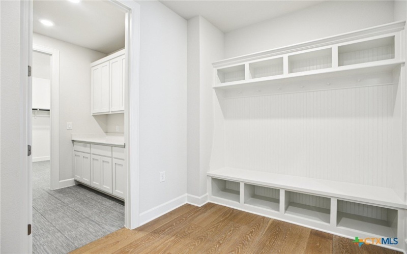 1520 Dancing Oak Lane, San Marcos, TX 78666, 2 Habitaciones Habitaciones , ,2 BañosBaños,Residential,En Venta,1520 Dancing Oak Lane,0,570890