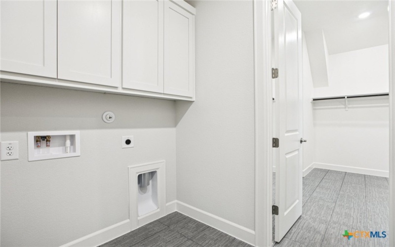 1520 Dancing Oak Lane, San Marcos, TX 78666, 2 Habitaciones Habitaciones , ,2 BañosBaños,Residential,En Venta,1520 Dancing Oak Lane,0,570890