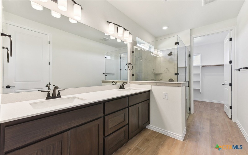 107 Maceo Way #102, San Marcos, TX 78666, 3 Habitaciones Habitaciones , ,2 BañosBaños,Residential,En Venta,107 Maceo Way,570933