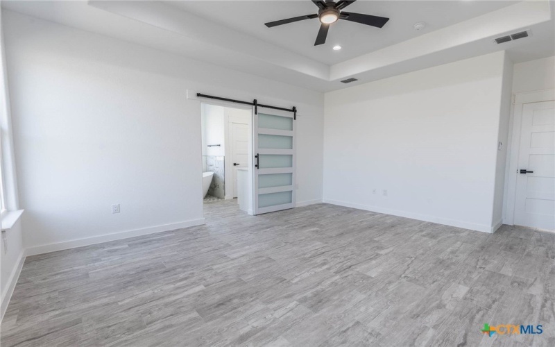 110 Lake Village Road, Seguin, TX 78155, 4 Habitaciones Habitaciones , ,3 BañosBaños,Residential,En Venta,110 Lake Village Road,571551