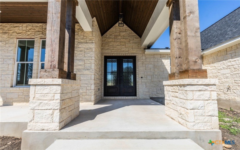 110 Lake Village Road, Seguin, TX 78155, 4 Habitaciones Habitaciones , ,3 BañosBaños,Residential,En Venta,110 Lake Village Road,571551