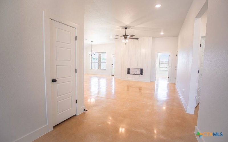 7904 Smoke Creek Lane, Temple, TX 76502, 3 Bedrooms Bedrooms, ,2 BathroomsBathrooms,Residential,For Sale,7904 Smoke Creek Lane,571612