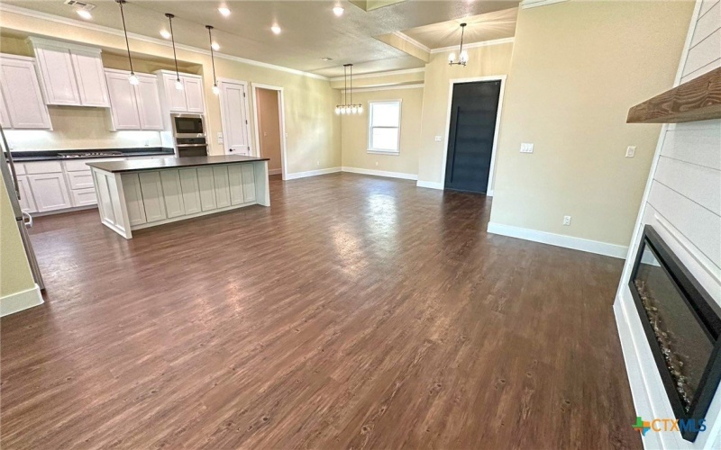 1725 Cottonwood Mesa Drive, Kempner, TX 76539, 4 Bedrooms Bedrooms, ,3 BathroomsBathrooms,Residential,For Sale,1725 Cottonwood Mesa Drive,571616