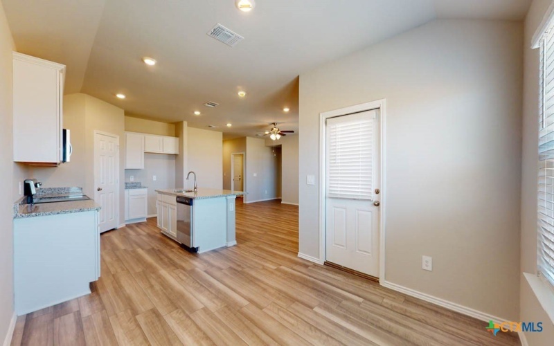 1318 Merritt Street, Temple, TX 76504, 4 Habitaciones Habitaciones , ,2 BañosBaños,Residential,En Venta,1318 Merritt Street,571669