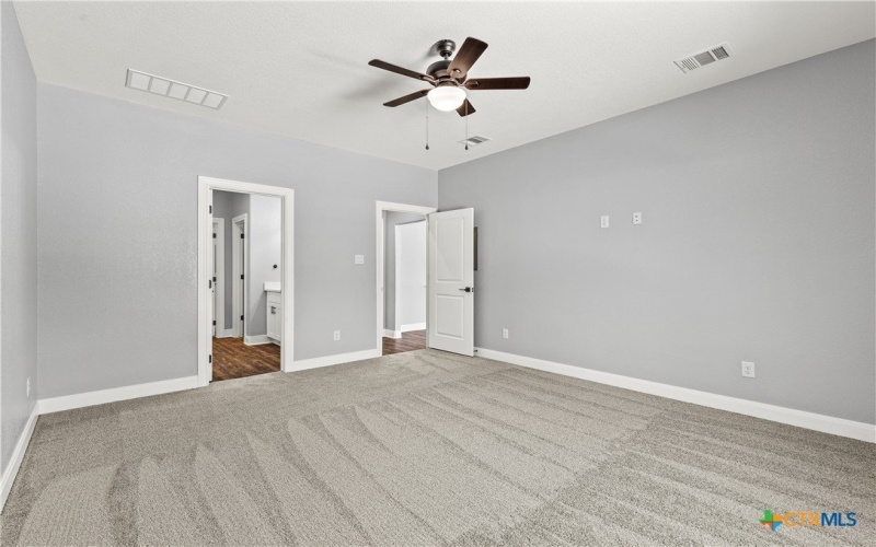 209 Troell Street, Seguin, TX 78155, 3 Bedrooms Bedrooms, ,2 BathroomsBathrooms,Residential,For Sale,209 Troell Street,572016