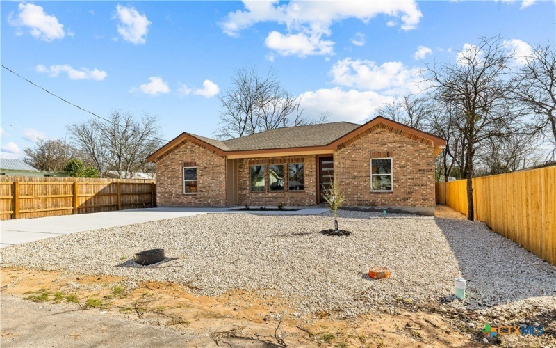 209 Troell Street, Seguin, TX 78155, 3 Bedrooms Bedrooms, ,2 BathroomsBathrooms,Residential,For Sale,209 Troell Street,572016