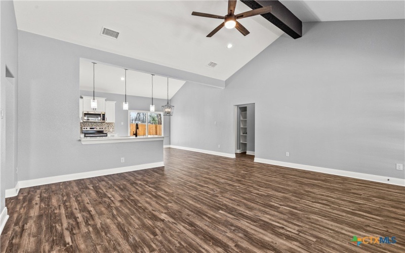 209 Troell Street, Seguin, TX 78155, 3 Bedrooms Bedrooms, ,2 BathroomsBathrooms,Residential,For Sale,209 Troell Street,572016