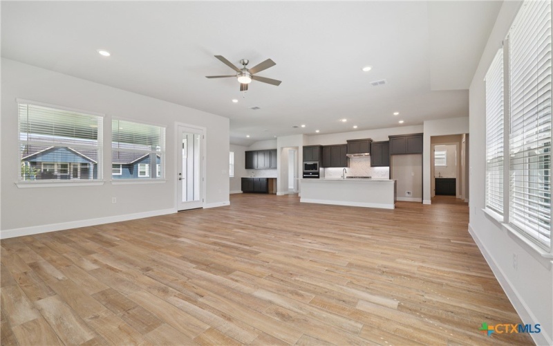 321 Sweeping Sage Lane, San Marcos, TX 78666, 2 Habitaciones Habitaciones , ,2 BañosBaños,Residential,En Venta,321 Sweeping Sage Lane,0,572709