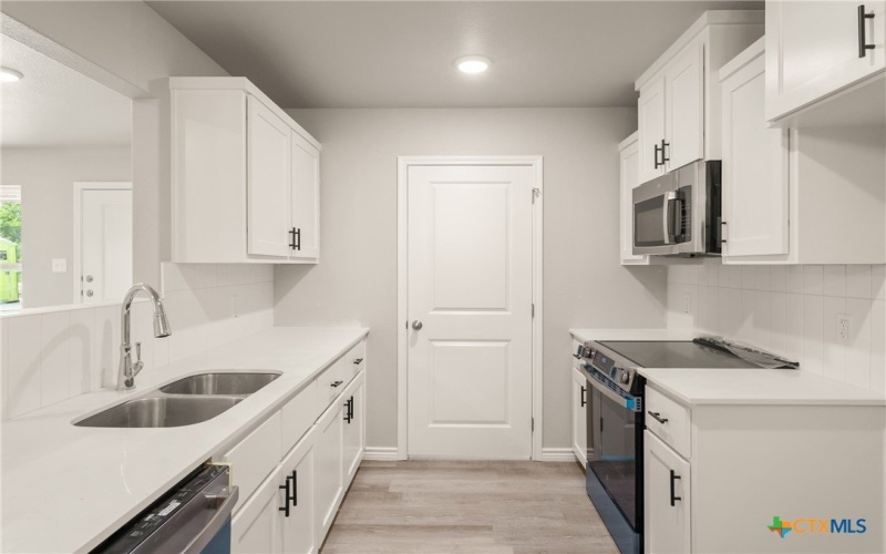 216 Melissa Street, Eddy, TX 76524, ,Residential,For Sale,216 Melissa Street,0,567045