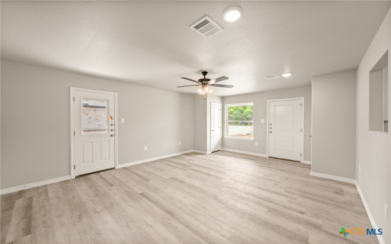 216 Melissa Street, Eddy, TX 76524, ,Residential,For Sale,216 Melissa Street,0,567045