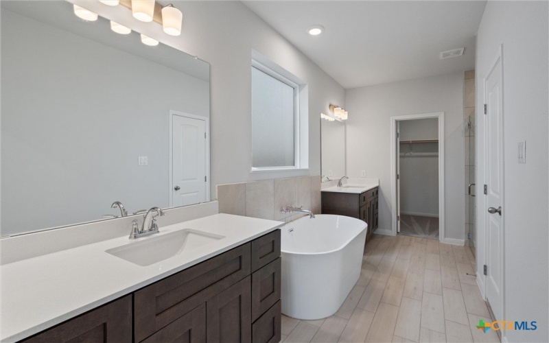 325 Stellar Wind Drive, Georgetown, TX 78628, 4 Habitaciones Habitaciones , ,3 BañosBaños,Residential,En Venta,325 Stellar Wind Drive,567149