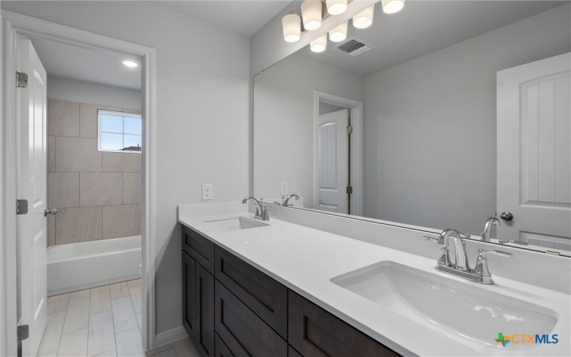 325 Stellar Wind Drive, Georgetown, TX 78628, 4 Habitaciones Habitaciones , ,3 BañosBaños,Residential,En Venta,325 Stellar Wind Drive,567149