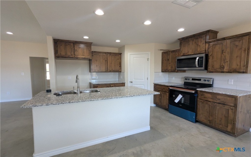 1023 Fieldstone Drive, Lampasas, TX 76550, 3 Habitaciones Habitaciones , ,2 BañosBaños,Residential,En Venta,1023 Fieldstone Drive,0,567199
