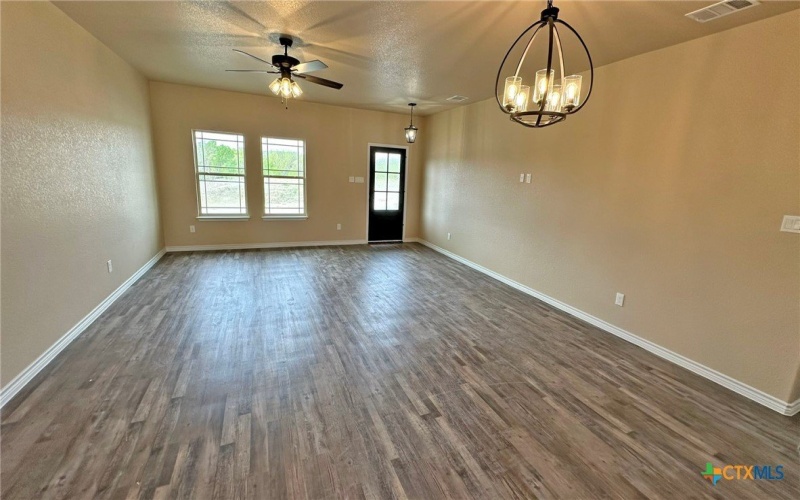 3173 Fish Pond Drive, Copperas Cove, TX 76522, 4 Habitaciones Habitaciones , ,2 BañosBaños,Residential,En Venta,3173 Fish Pond Drive,567268