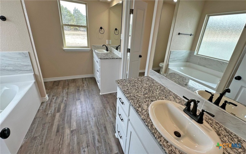 3173 Fish Pond Drive, Copperas Cove, TX 76522, 4 Habitaciones Habitaciones , ,2 BañosBaños,Residential,En Venta,3173 Fish Pond Drive,567268