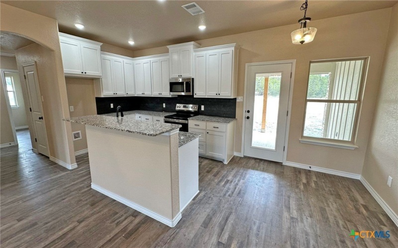 3173 Fish Pond Drive, Copperas Cove, TX 76522, 4 Habitaciones Habitaciones , ,2 BañosBaños,Residential,En Venta,3173 Fish Pond Drive,567268