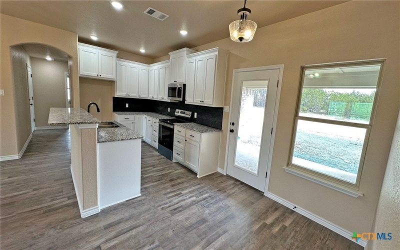 3173 Fish Pond Drive, Copperas Cove, TX 76522, 4 Habitaciones Habitaciones , ,2 BañosBaños,Residential,En Venta,3173 Fish Pond Drive,567268