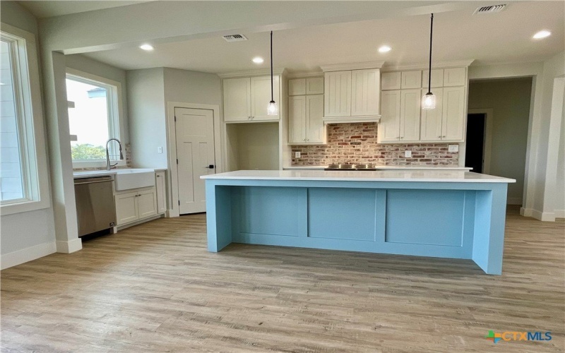 84 Ridgehaven Trail, Victoria, TX 77905, 4 Habitaciones Habitaciones , ,2 BañosBaños,Residential,En Venta,84 Ridgehaven Trail,0,567461
