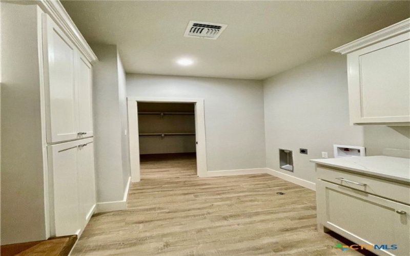 84 Ridgehaven Trail, Victoria, TX 77905, 4 Habitaciones Habitaciones , ,2 BañosBaños,Residential,En Venta,84 Ridgehaven Trail,0,567461