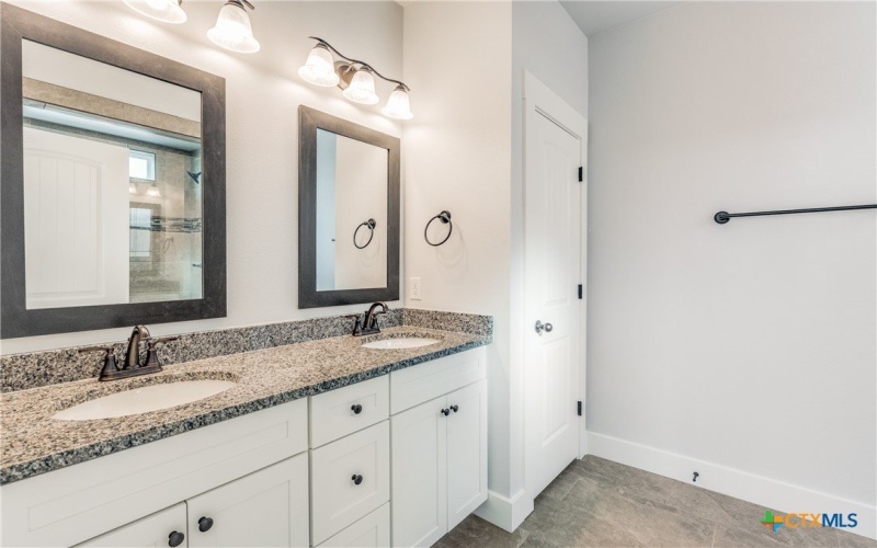 179 Lost Maples Way, Marion, TX 78124, 3 Bedrooms Bedrooms, ,2 BathroomsBathrooms,Residential,For Sale,179 Lost Maples Way,0,567530