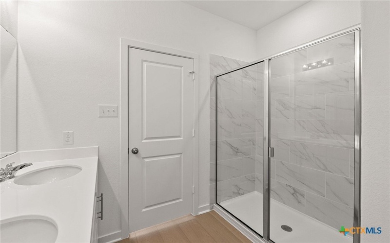 1213 Crimson Sky Court, Belton, TX 76513, 3 Habitaciones Habitaciones , ,2 BañosBaños,Residential,En Venta,1213 Crimson Sky Court,0,567541