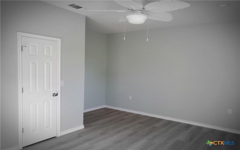 1211 W HOUSON Avenue, Seadrift, TX 77983, 2 Habitaciones Habitaciones , ,2 BañosBaños,Residential,En Venta,1211 W HOUSON Avenue,573161