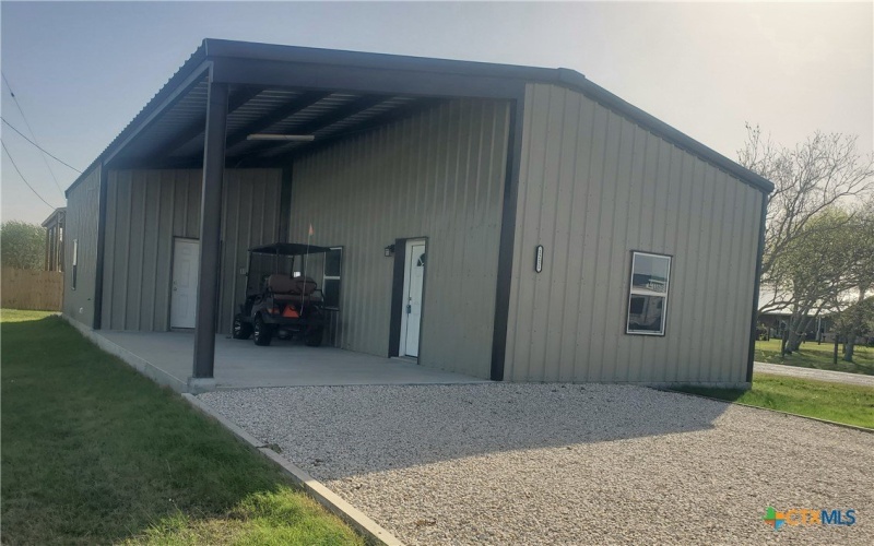 1211 W HOUSON Avenue, Seadrift, TX 77983, 2 Habitaciones Habitaciones , ,2 BañosBaños,Residential,En Venta,1211 W HOUSON Avenue,573161