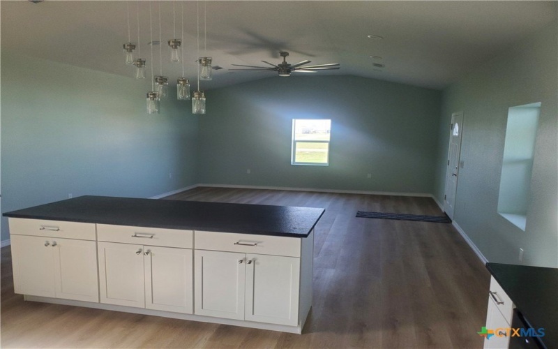 1211 W HOUSON Avenue, Seadrift, TX 77983, 2 Habitaciones Habitaciones , ,2 BañosBaños,Residential,En Venta,1211 W HOUSON Avenue,573161