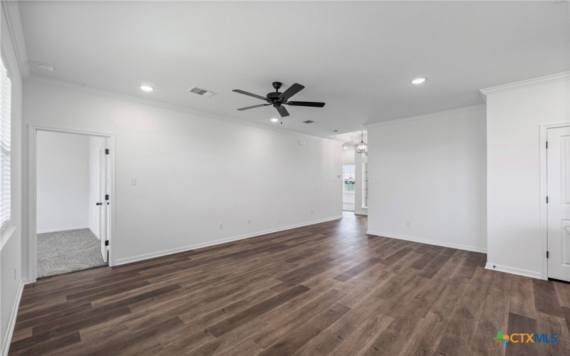 8023 Pineridge Way, Temple, TX 76502, 3 Bedrooms Bedrooms, ,2 BathroomsBathrooms,Residential,For Sale,8023 Pineridge Way,567820