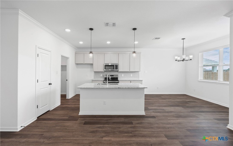8023 Pineridge Way, Temple, TX 76502, 3 Bedrooms Bedrooms, ,2 BathroomsBathrooms,Residential,For Sale,8023 Pineridge Way,567820