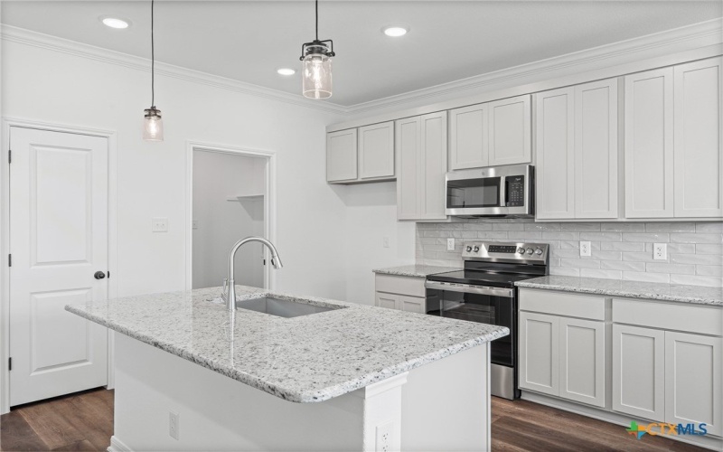 8023 Pineridge Way, Temple, TX 76502, 3 Bedrooms Bedrooms, ,2 BathroomsBathrooms,Residential,For Sale,8023 Pineridge Way,567820