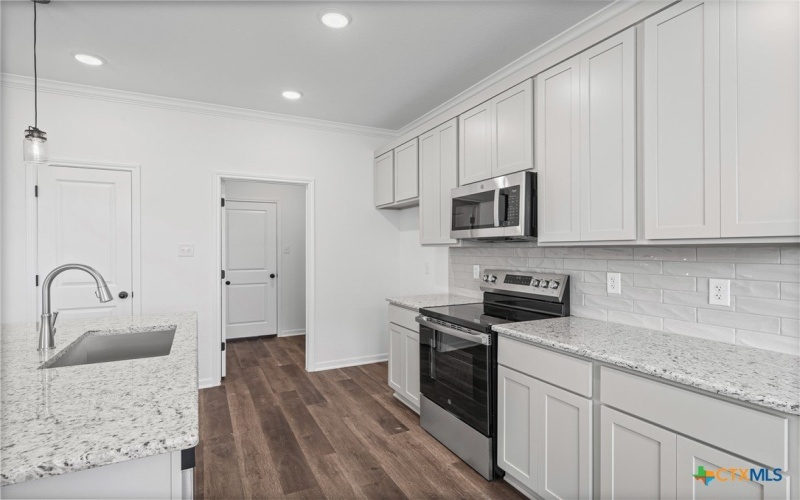 8023 Pineridge Way, Temple, TX 76502, 3 Bedrooms Bedrooms, ,2 BathroomsBathrooms,Residential,For Sale,8023 Pineridge Way,567820