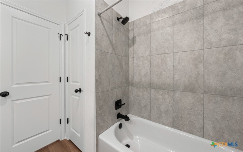 8011 Pineridge Way, Temple, TX 76502, 4 Bedrooms Bedrooms, ,2 BathroomsBathrooms,Residential,For Sale,8011 Pineridge Way,567921