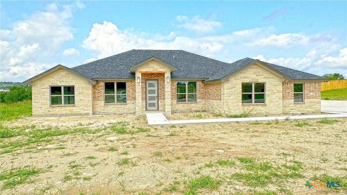 3154 Fish Pond Drive, Copperas Cove, TX 76522, 4 Habitaciones Habitaciones , ,3 BañosBaños,Residential,En Venta,3154 Fish Pond Drive,567927