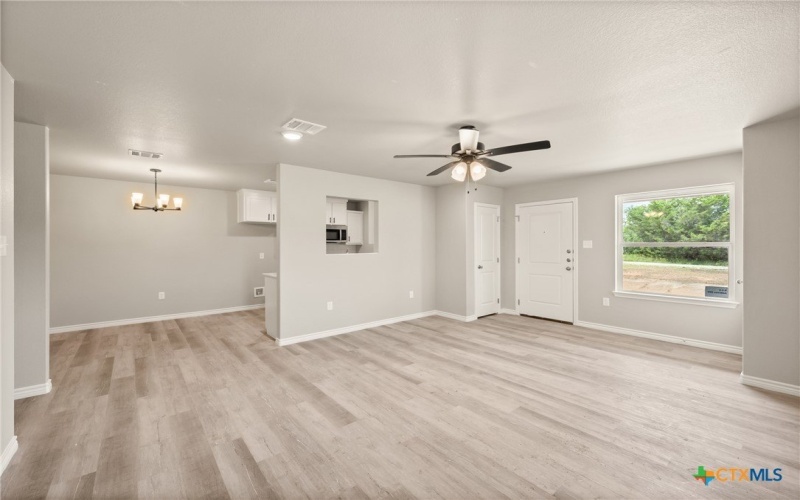 218 Melissa Street, Eddy, TX 76524, ,Residential,En Venta,218 Melissa Street,0,568039